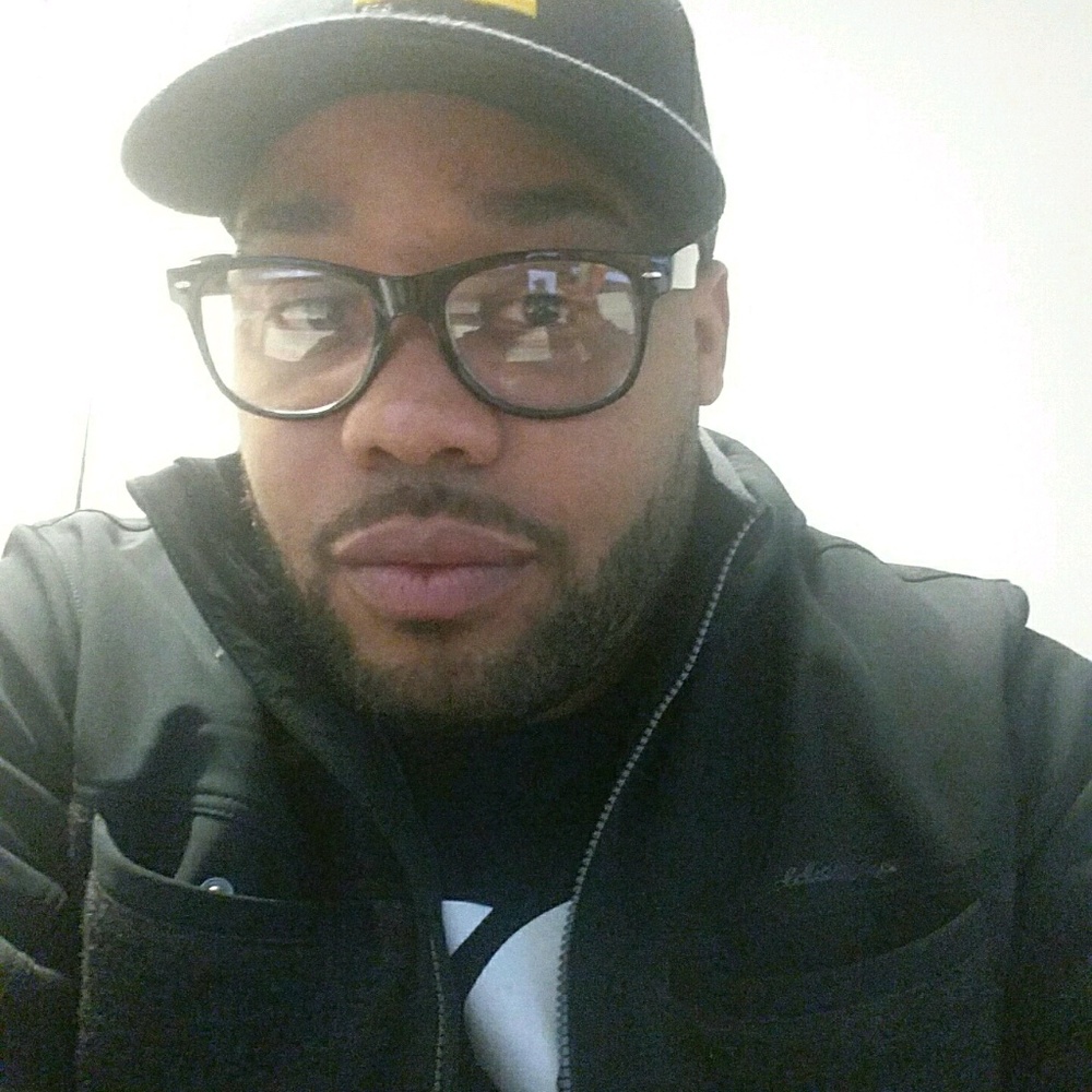 Meet your Posher, Aaron